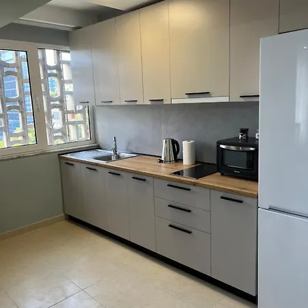 In Skanderbeg Square - Center 2 *