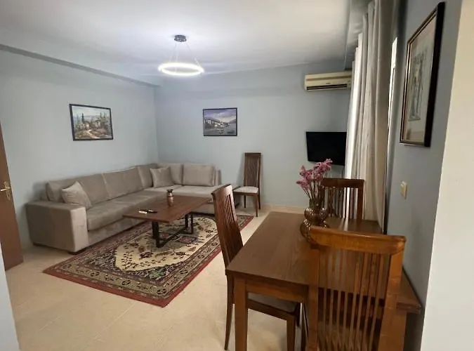 In Skanderbeg Square - Center 2 Apartment