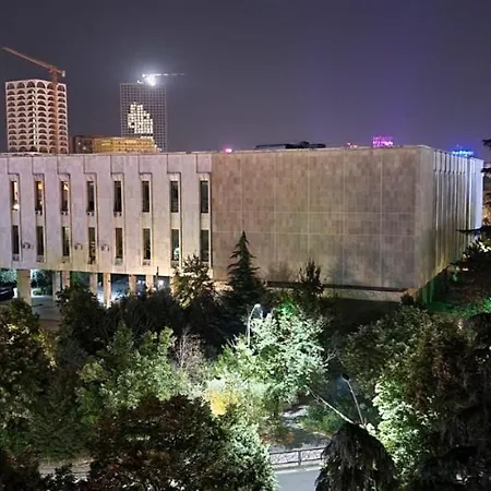 In Skanderbeg Square - Center 2 아파트 *