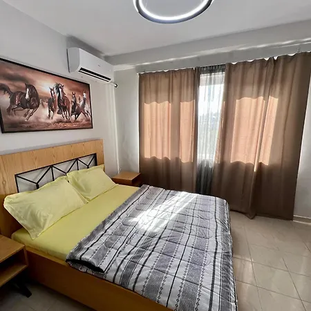 Apartamento In Skanderbeg Square - Center 2 *