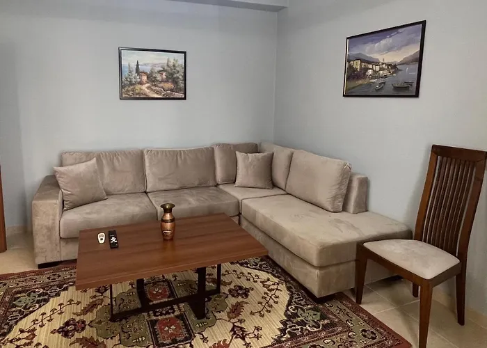 In Skanderbeg Square - Center 2 Apartamento