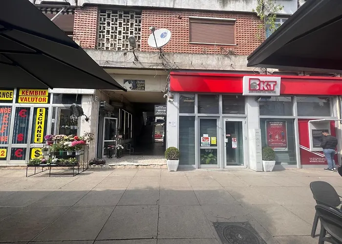 In Skanderbeg Square - Center 2