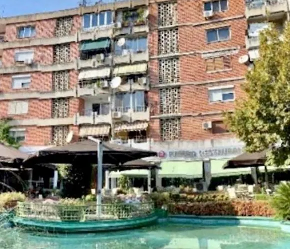 In Skanderbeg Square - Center 2 Apartamento